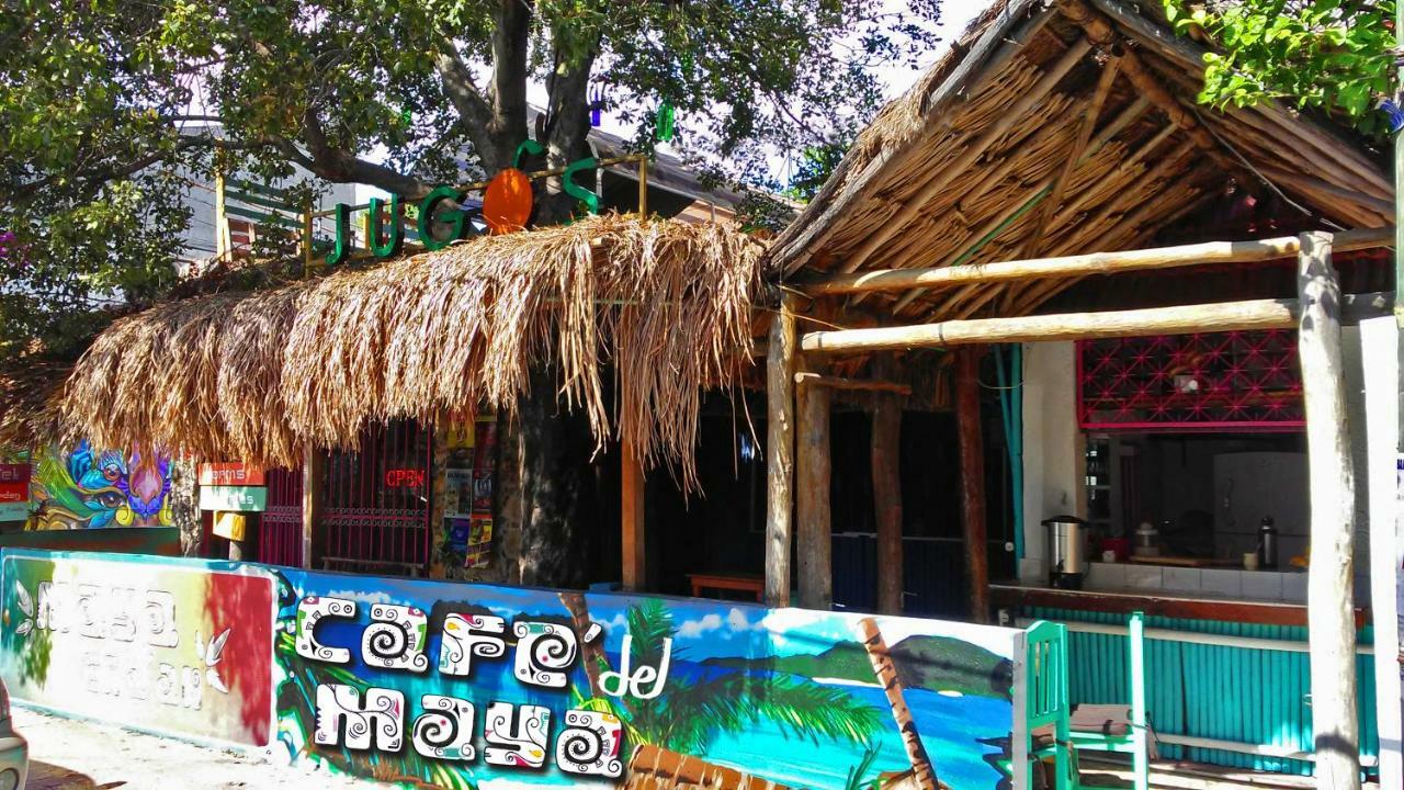 Maya Cha'An Guesthouse Cancun Bagian luar foto