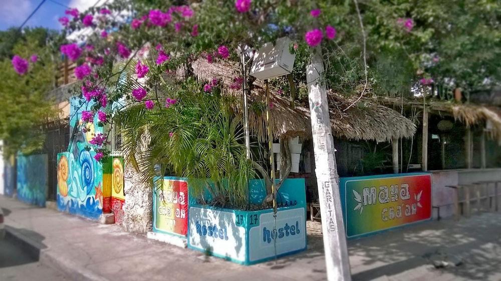 Maya Cha'An Guesthouse Cancun Bagian luar foto